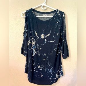 Mid Length Sleeves with Open Shoulder and Criss Cross